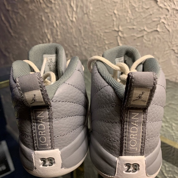 Jordan 12 stealth size 7c - Picture 6 of 8